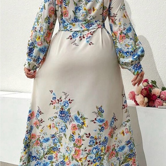 Floral Cream Maxi Skirt - Picture 2 of 6